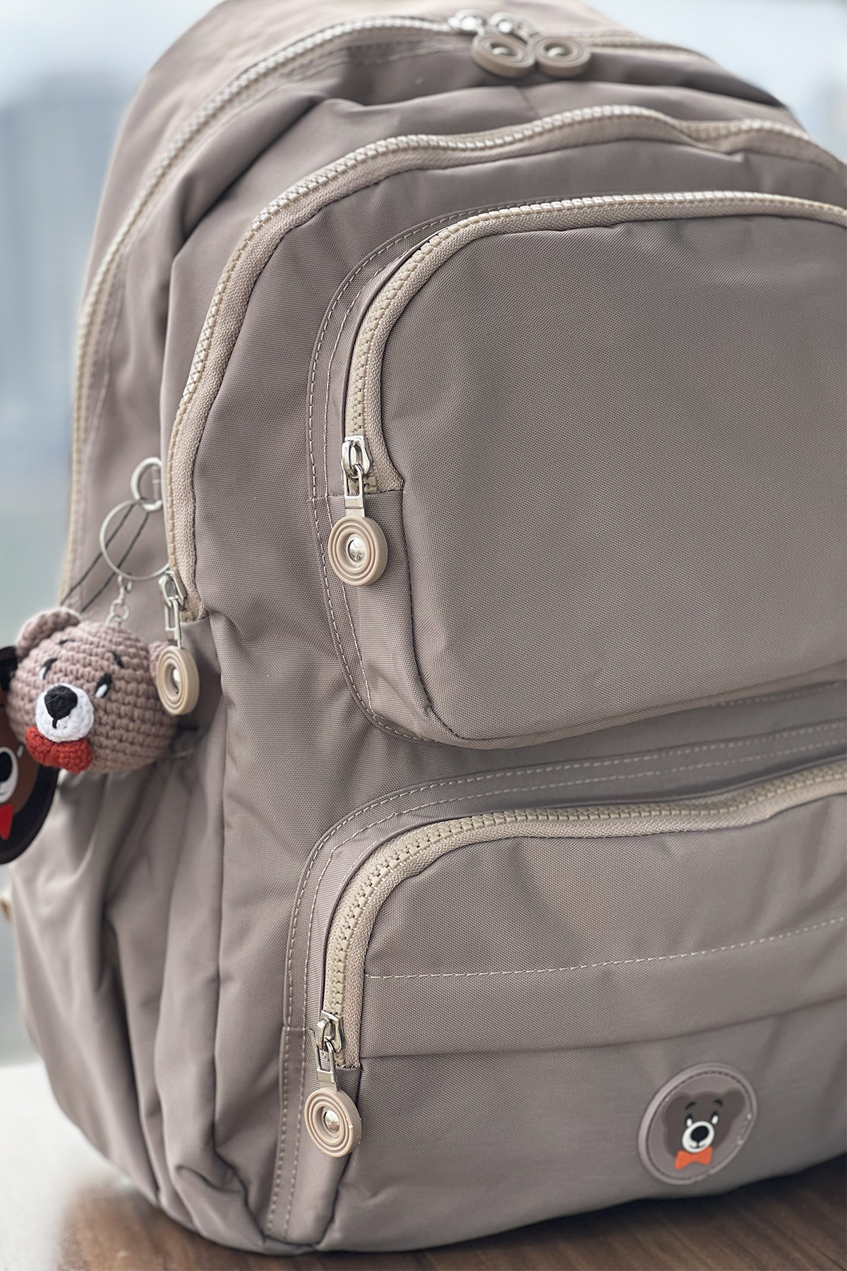 Nemo Bags AÇIK VİZON Sırt, Okul, 14 İnç Laptop, Seyahat Çantası Amigurumi Ayıcık Anahtarlık Hediyeli